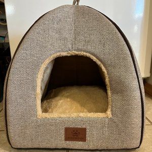 Cat tent bed